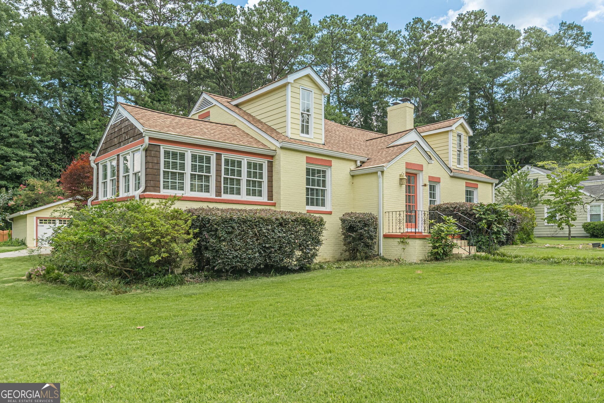 4 bedroom, 3 bathroom, 3,375 sq ft single family residence for sale at 2367 Ridgeway Avenue, College Park, GA 30337 — photo 5