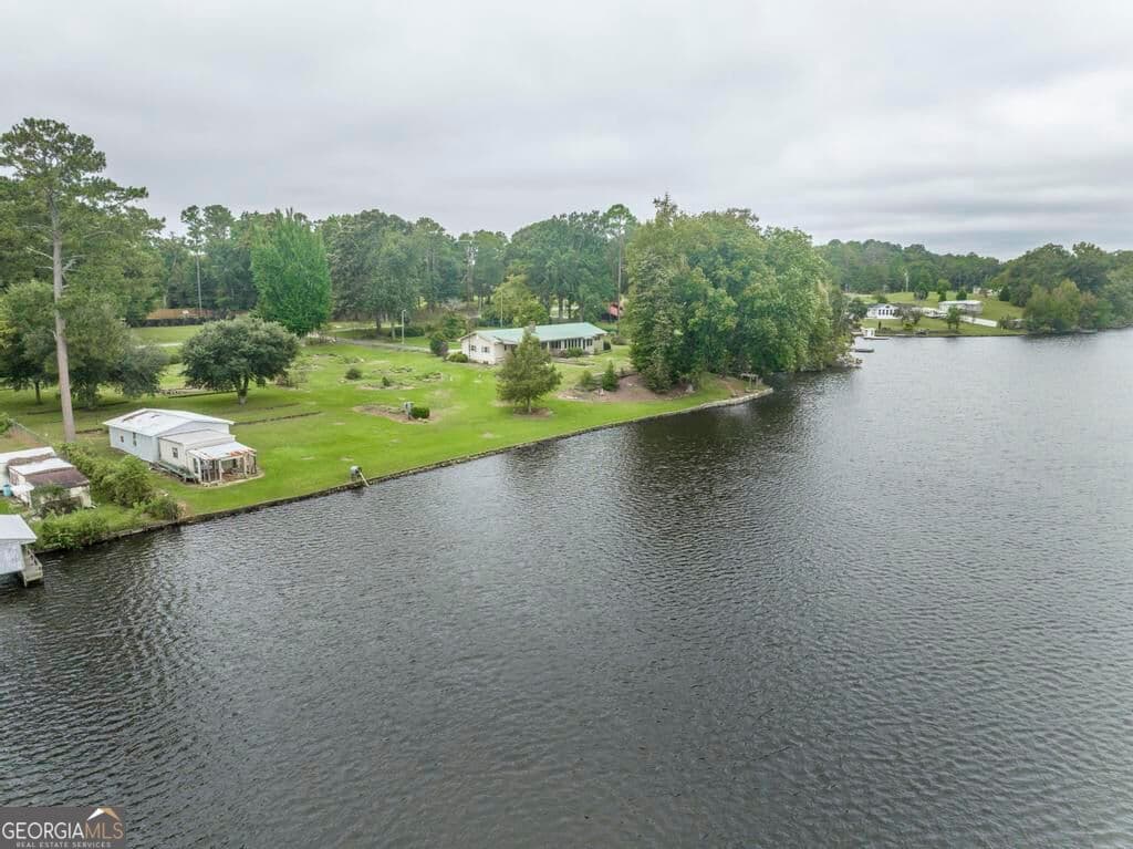 2 bedroom, 2.5 bathroom, 1,344 sq ft single family residence for sale at 1056 S Lake Drive, East Dublin, GA 31027