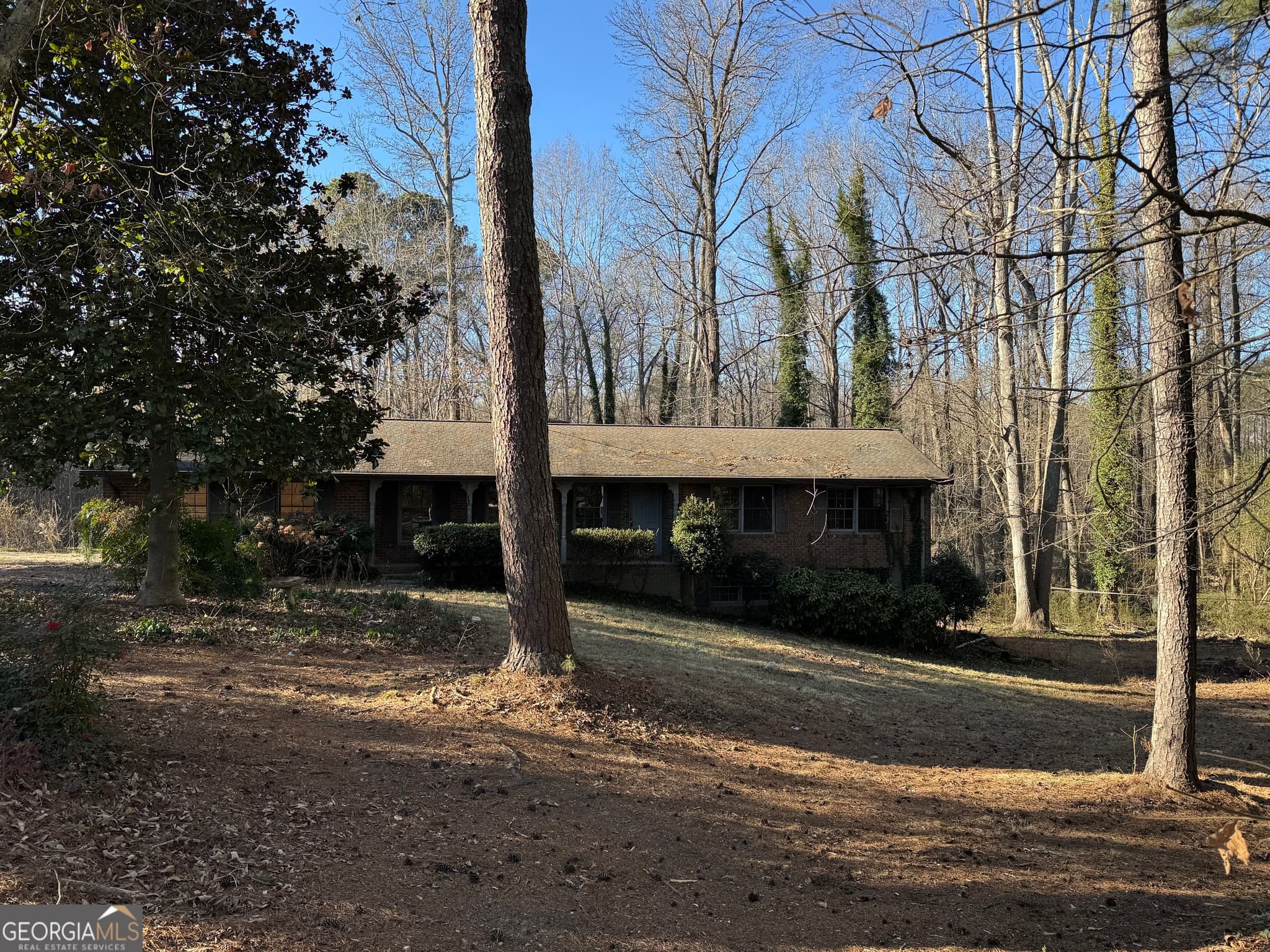 3 bedroom, 2.5 bathroom, 1,296 sq ft single family residence for sale at 3955 Demooney Road, Atlanta, GA 30349 — photo 2