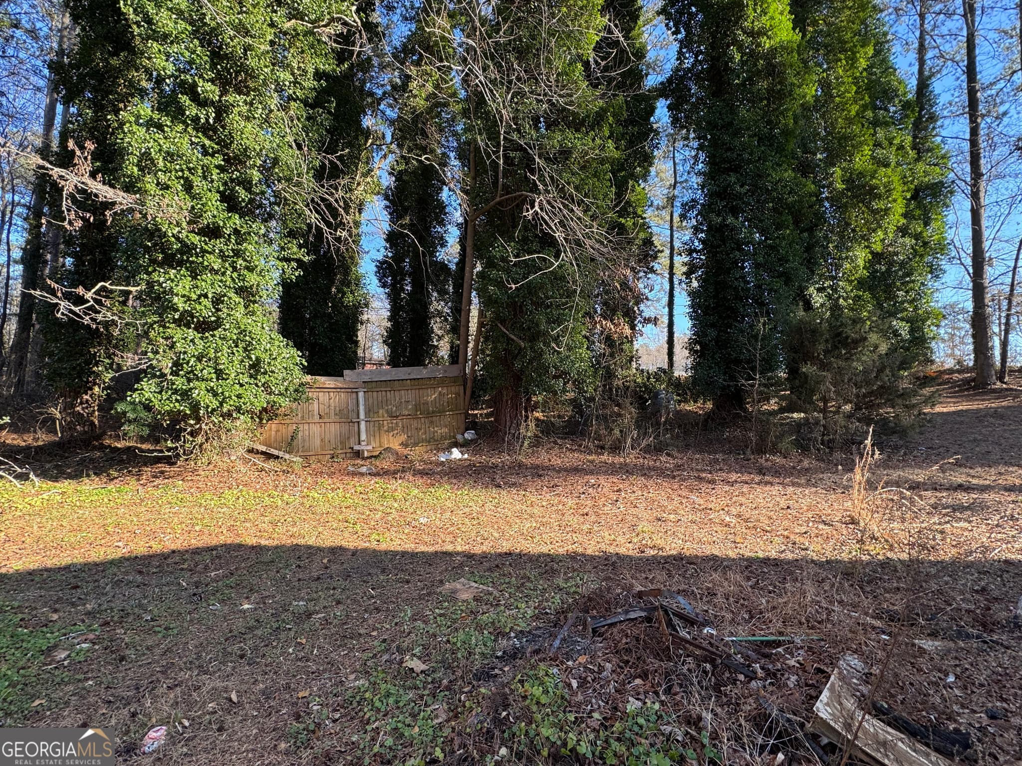 3 bedroom, 2.5 bathroom, 1,296 sq ft single family residence for sale at 3955 Demooney Road, Atlanta, GA 30349 — photo 7