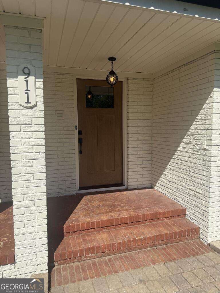 4 bedroom, 3.5 bathroom, 2,968 sq ft single family residence for sale at 911 W Roanoke Drive Extension, Fitzgerald, GA 31750 — photo 4