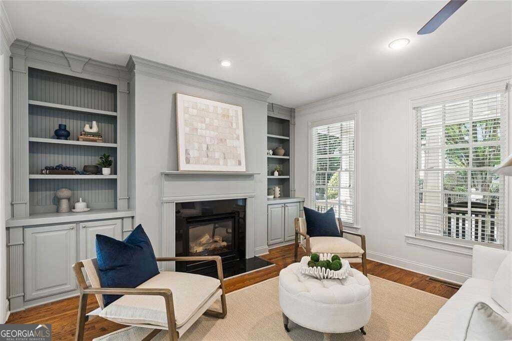 4 bedroom, 2.5 bathroom, 2,514 sq ft single family residence for sale at 1634 Gilstrap Lane, Atlanta, GA 30318 — photo 7