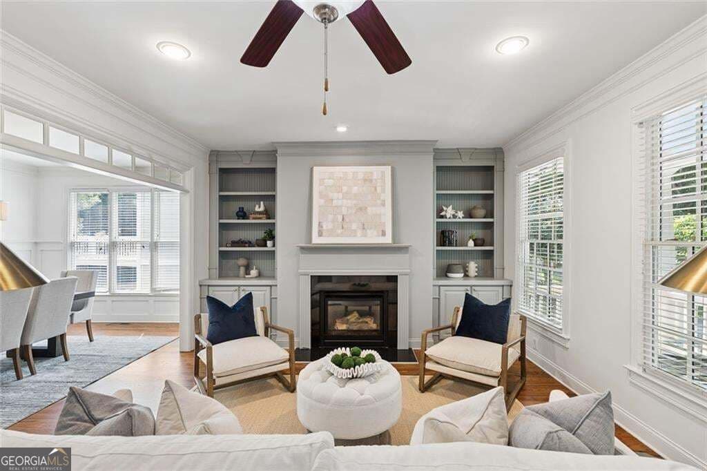 4 bedroom, 2.5 bathroom, 2,514 sq ft single family residence for sale at 1634 Gilstrap Lane, Atlanta, GA 30318 — photo 5