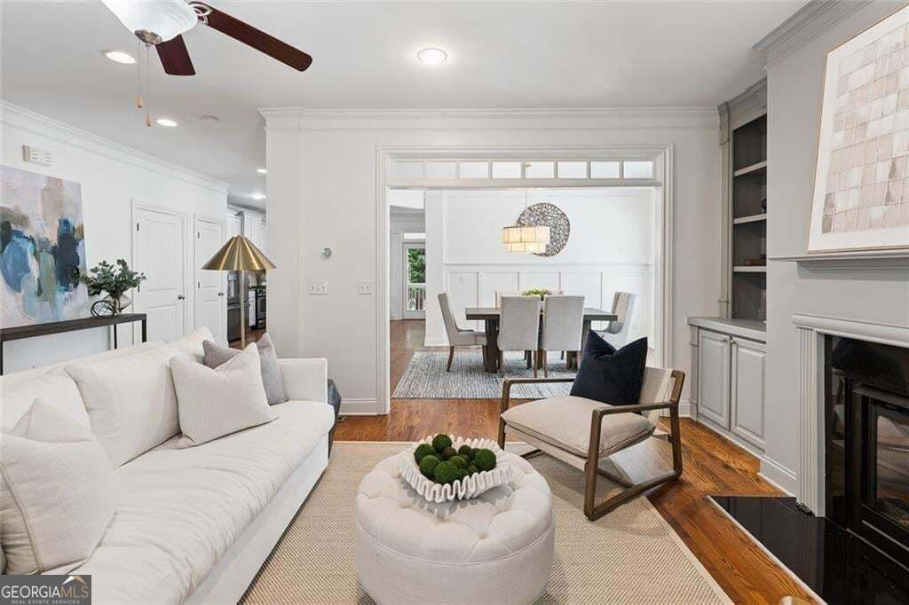 4 bedroom, 2.5 bathroom, 2,514 sq ft single family residence for sale at 1634 Gilstrap Lane, Atlanta, GA 30318 — photo 9