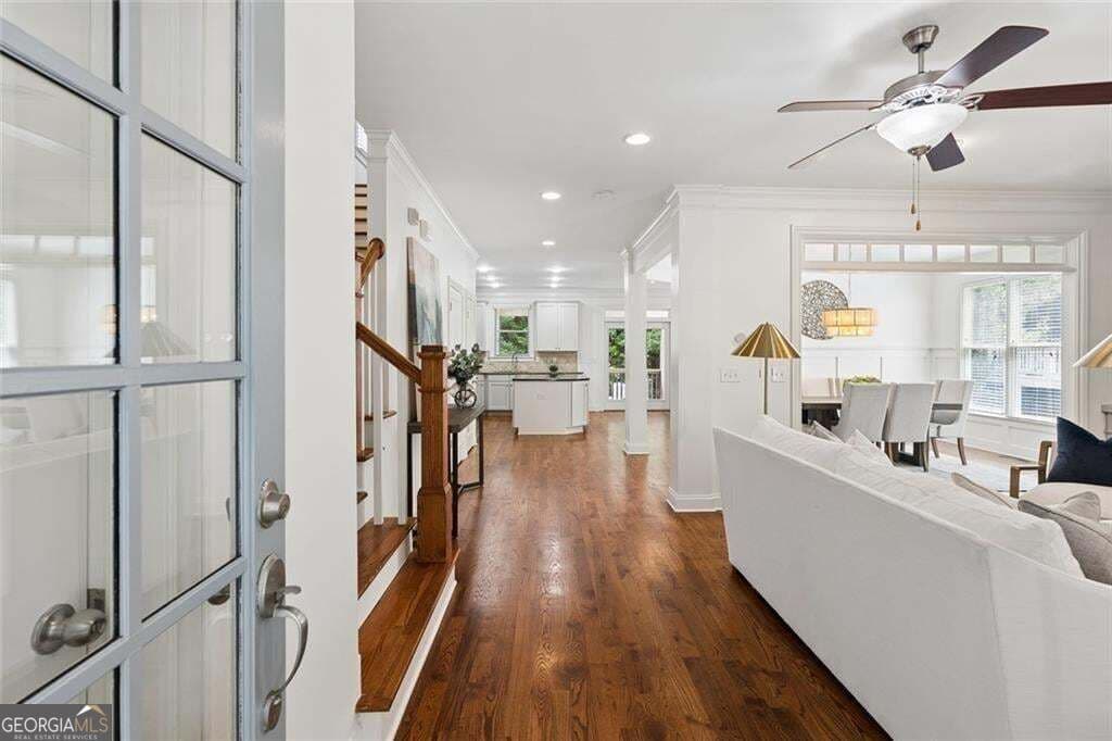 4 bedroom, 2.5 bathroom, 2,514 sq ft single family residence for sale at 1634 Gilstrap Lane, Atlanta, GA 30318 — photo 4