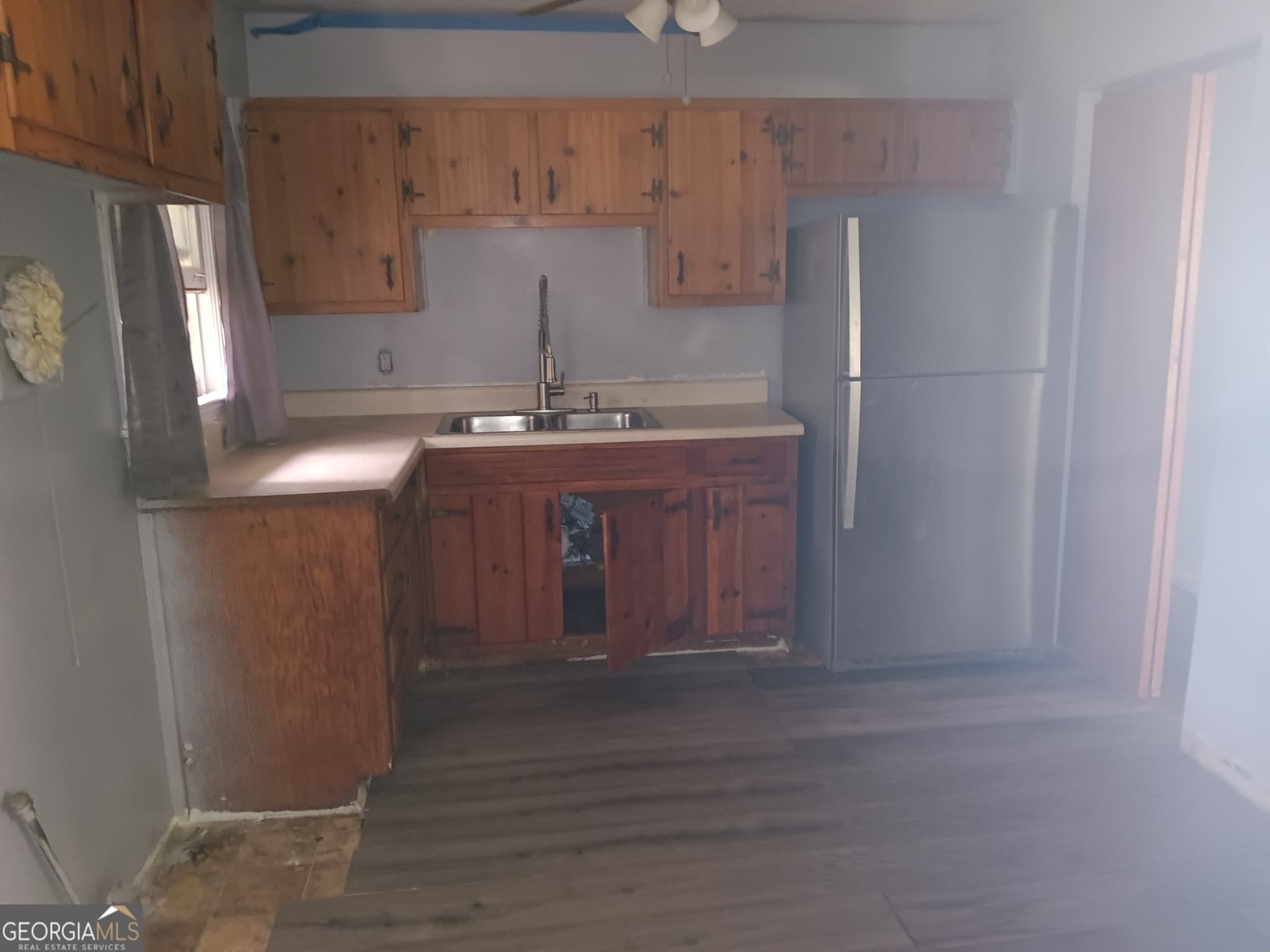 3 bedroom, 1 bathroom, 2,100 sq ft single family residence for sale at 4842 Ridgewood Drive, Forest Park, GA 30297 — photo 6