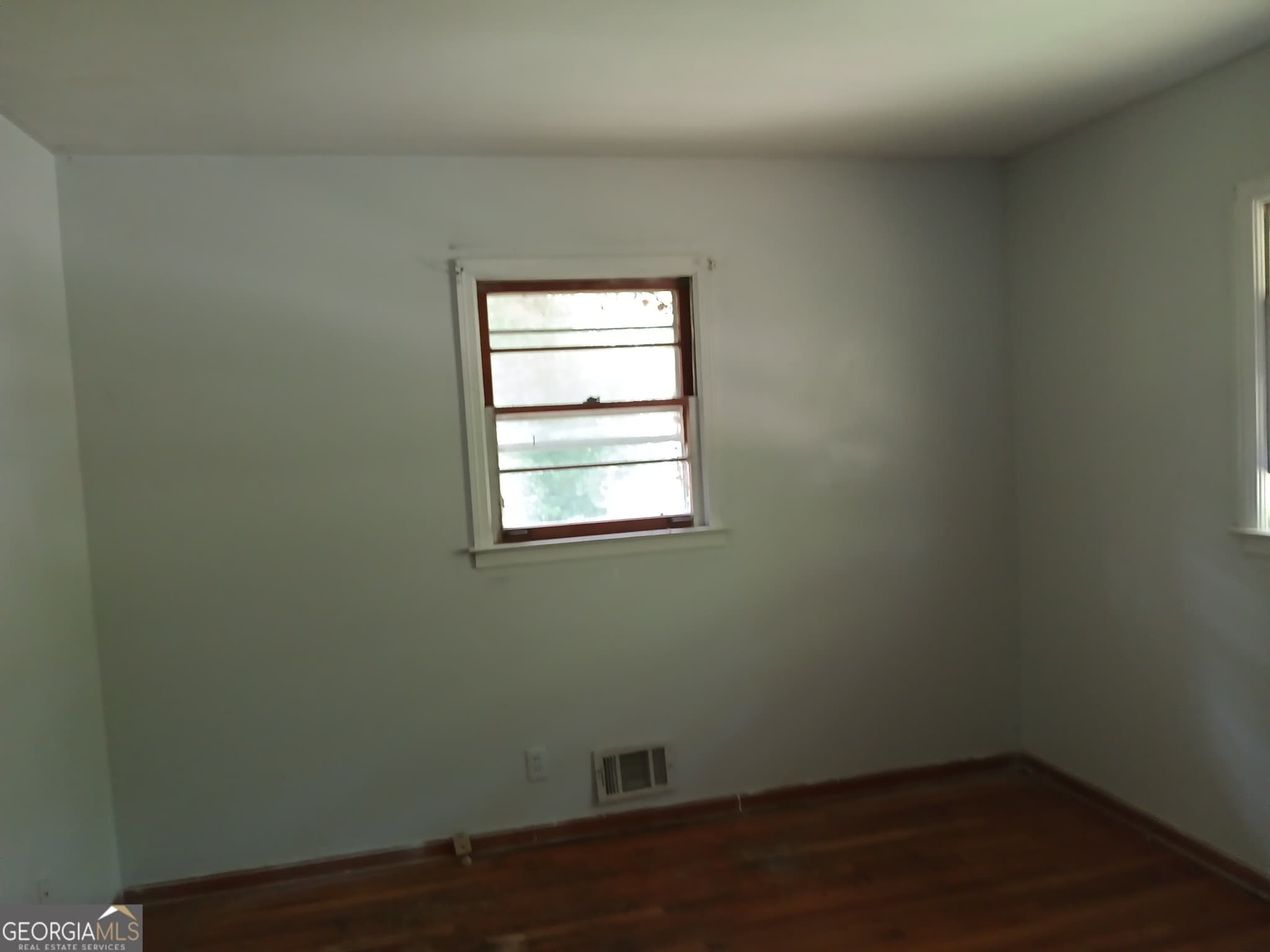 3 bedroom, 1 bathroom, 2,100 sq ft single family residence for sale at 4842 Ridgewood Drive, Forest Park, GA 30297 — photo 10