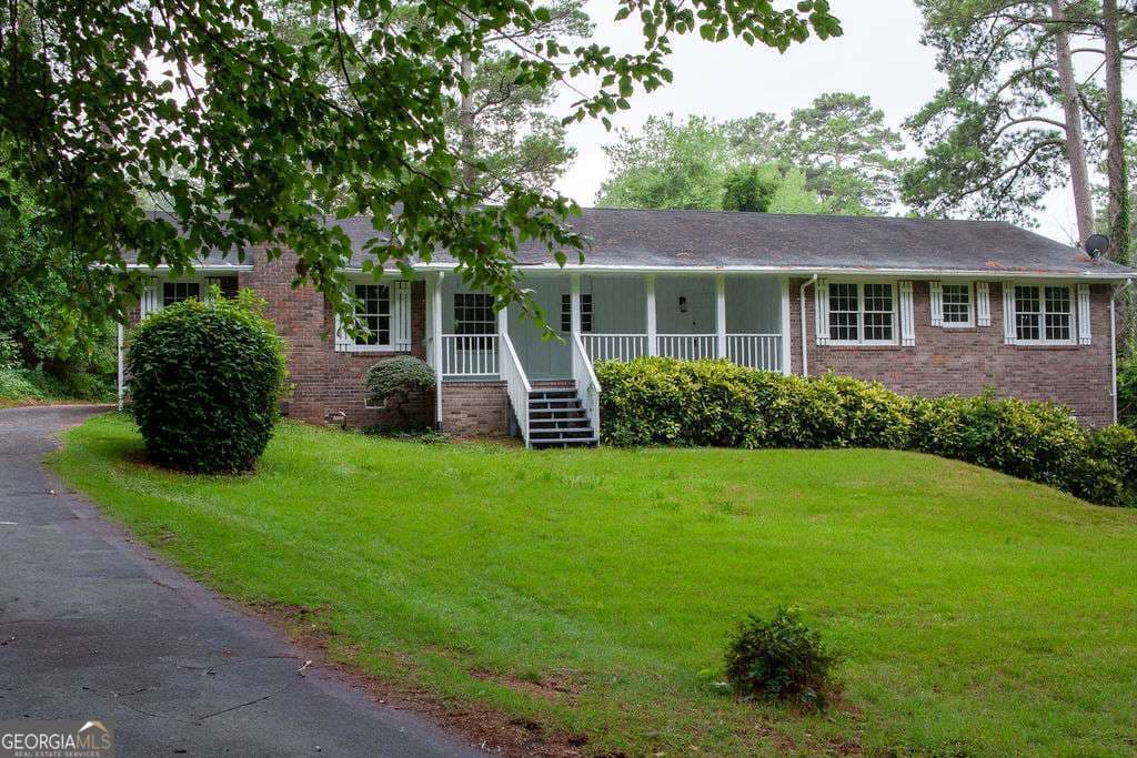 3 bedroom, 2.5 bathroom, 2,348 sq ft single family residence for sale at 2016 Gibralter Way, Conyers, GA 30012 — photo 1 of 27