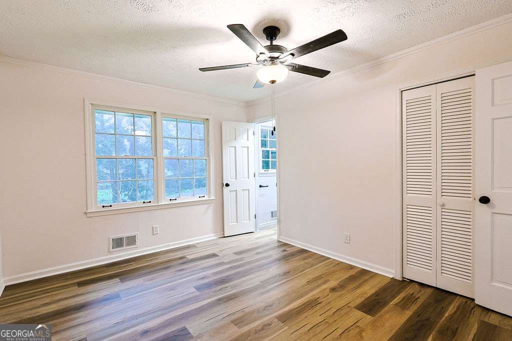 3 bedroom, 2.5 bathroom, 2,348 sq ft single family residence for sale at 2016 Gibralter Way, Conyers, GA 30012 — photo 8