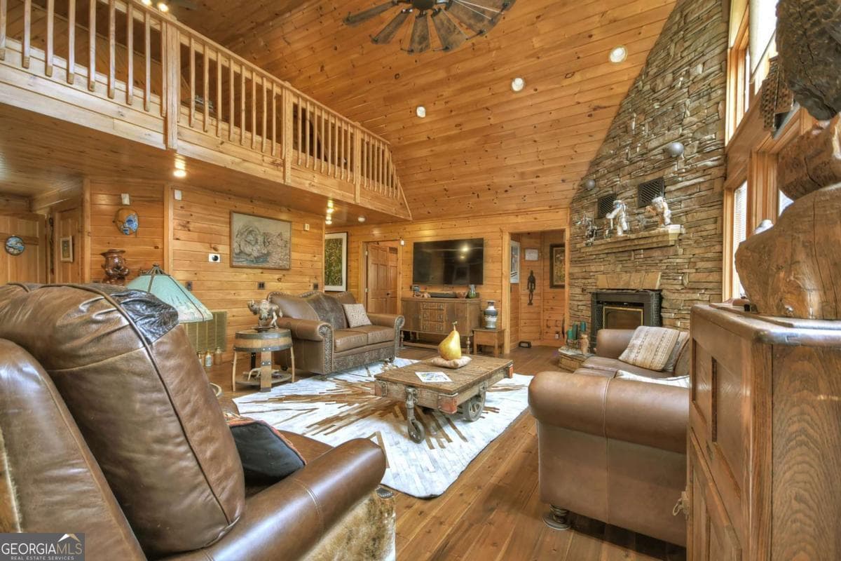 5 bedroom, 3 bathroom, 3,996 sq ft cabin,single family residence for sale at 324 Cooper Creek Drive, Suches, GA 30572 — photo 9