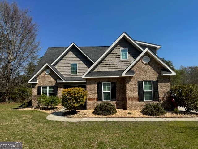 3 bedroom, 2.5 bathroom, 2,075 sq ft single family residence for sale at 134 Delenn Drive, Lizella, GA 31052 — photo 1 of 46