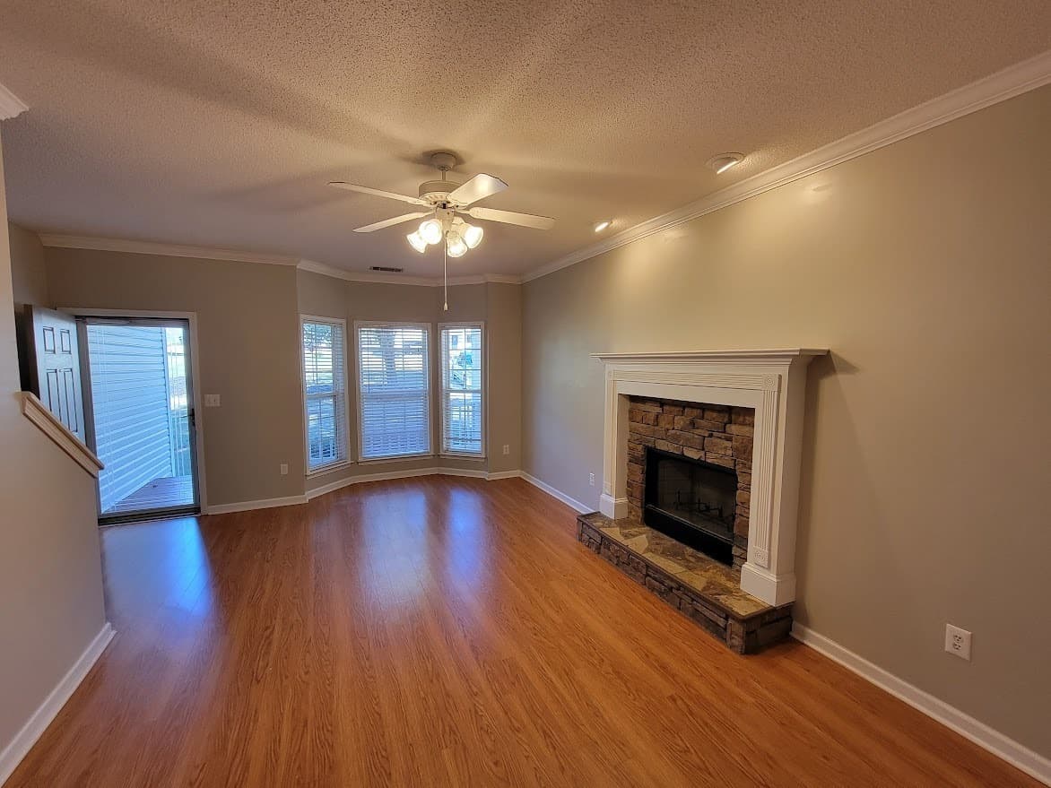 4 bedroom, 2 bathroom, 2,064 sq ft single family residence for rent at 435 Southridge, Senoia, GA 30276 for $2,400 a month — photo 3
