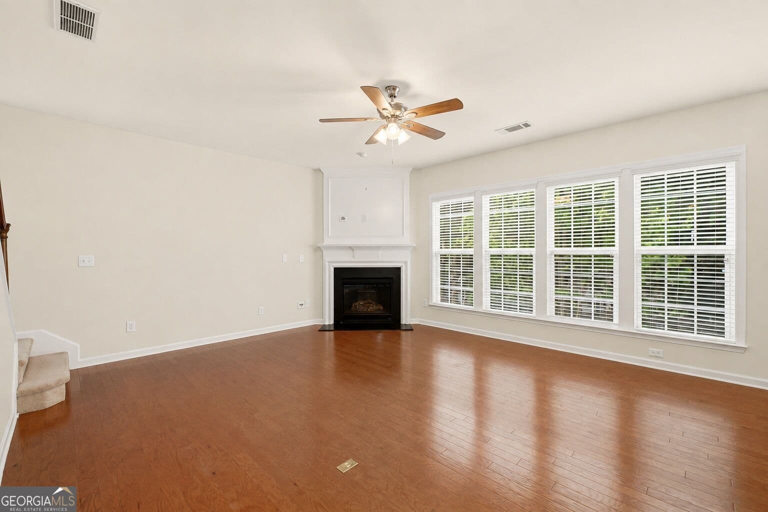 6 bedroom, 5 bathroom, 4,488 sq ft single family residence for sale at 4385 Colchester Creek Drive, Cumming, GA 30040 — photo 10