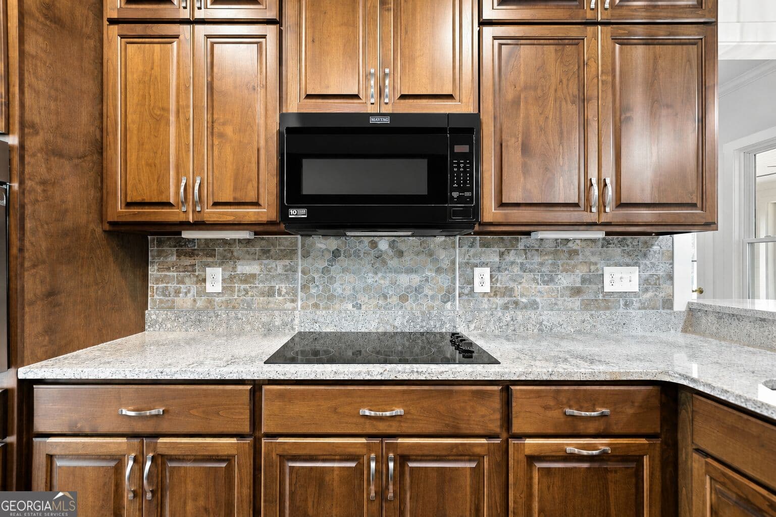 4 bedroom, 2.5 bathroom, 3,010 sq ft single family residence for sale at 569 Byrd Mountain Lane, Canton, GA 30114 — photo 6