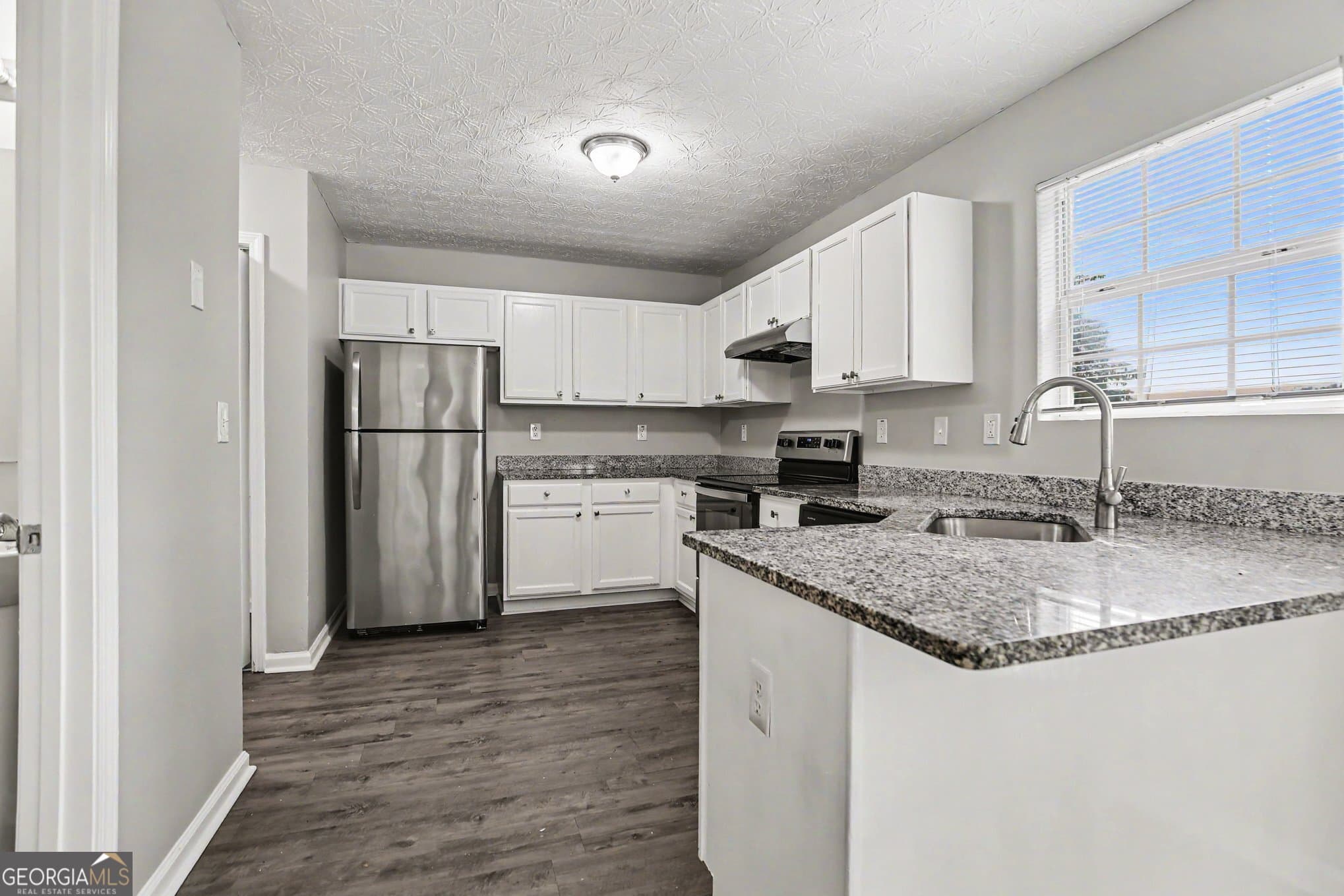 3 bedroom, 2.5 bathroom, 1,540 sq ft single family residence for sale at 519 Carlton Pointe Drive, Palmetto, GA 30268 — photo 9