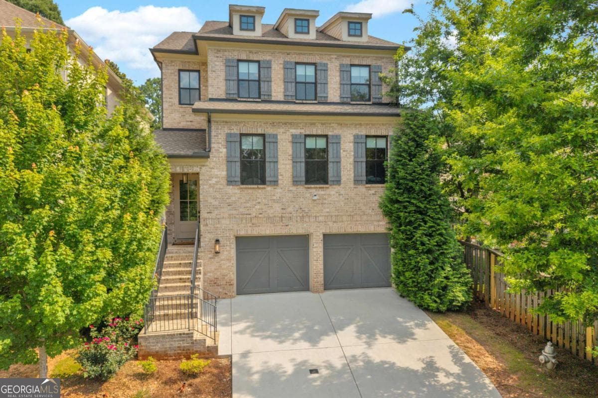 4 bedroom, 4.5 bathroom, 4,144 sq ft single family residence for sale at 1141 Druid Fields Court, Decatur, GA 30033 — photo 2