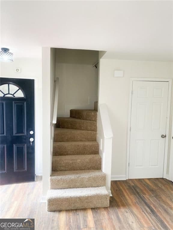 4 bedroom, 2.5 bathroom, 1,540 sq ft townhouse for sale at 7010 Oakhill Circle, Austell, GA 30168 — photo 9
