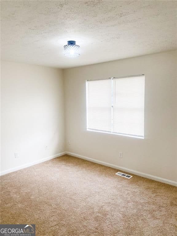 4 bedroom, 2.5 bathroom, 1,540 sq ft townhouse for sale at 7010 Oakhill Circle, Austell, GA 30168 — photo 10