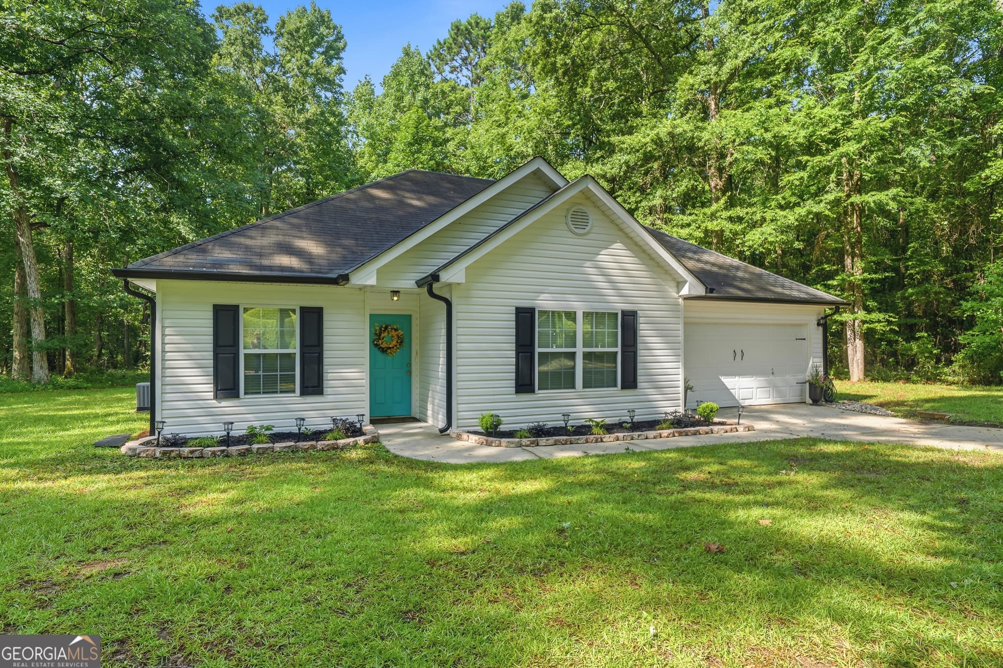 3 bedroom, 2 bathroom, 1,502 sq ft single family residence for sale at 613 Kings Road, Milledgeville, GA 31061 — photo 5