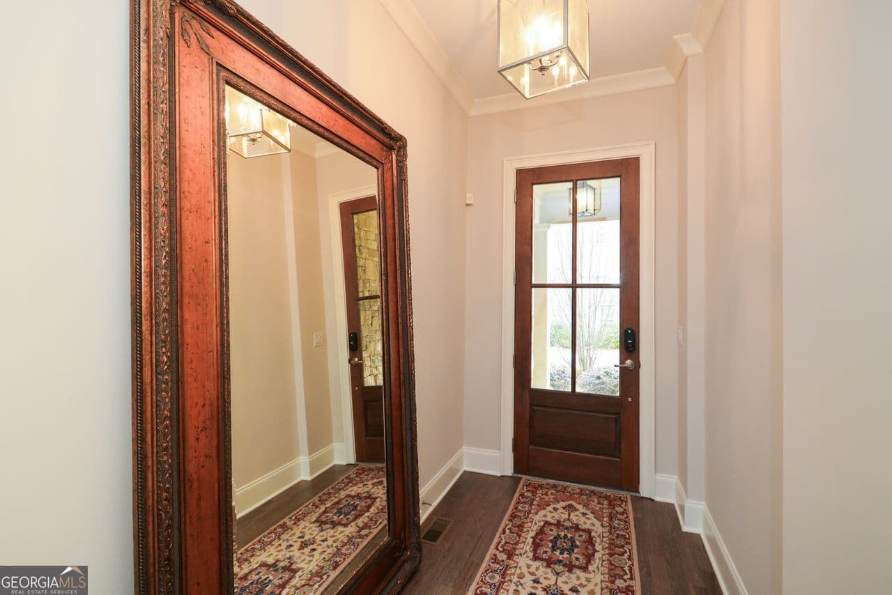 3 bedroom, 3.5 bathroom, 3,306 sq ft townhouse for sale at 601 Abbington River Lane, Atlanta, GA 30339 — photo 7