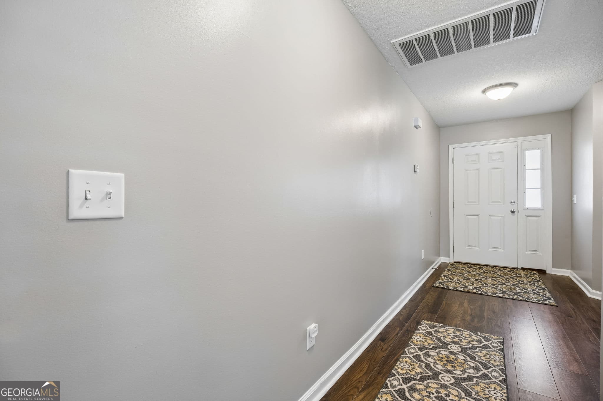 5 bedroom, 3 bathroom, 2,221 sq ft single family residence under contract at 608 Victorias Circle, St. Marys, GA 31558 — photo 9