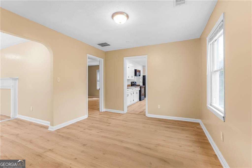 3 bedroom, 2 bathroom, 1,328 sq ft single family residence for sale at 1774 Campbellton Road, Atlanta, GA 30311 — photo 7