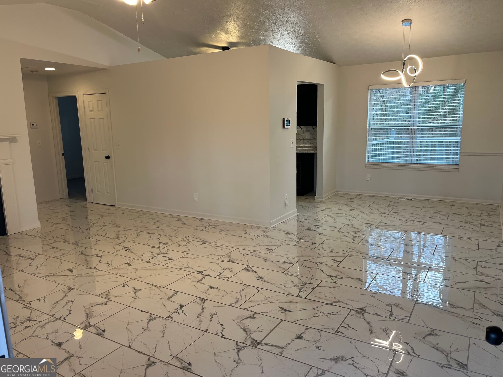 3 bedroom, 2 bathroom, 1,200 sq ft single family residence for rent at 507 Lakeshore Drive, Stockbridge, GA 30281 for $1,650 a month — photo 2
