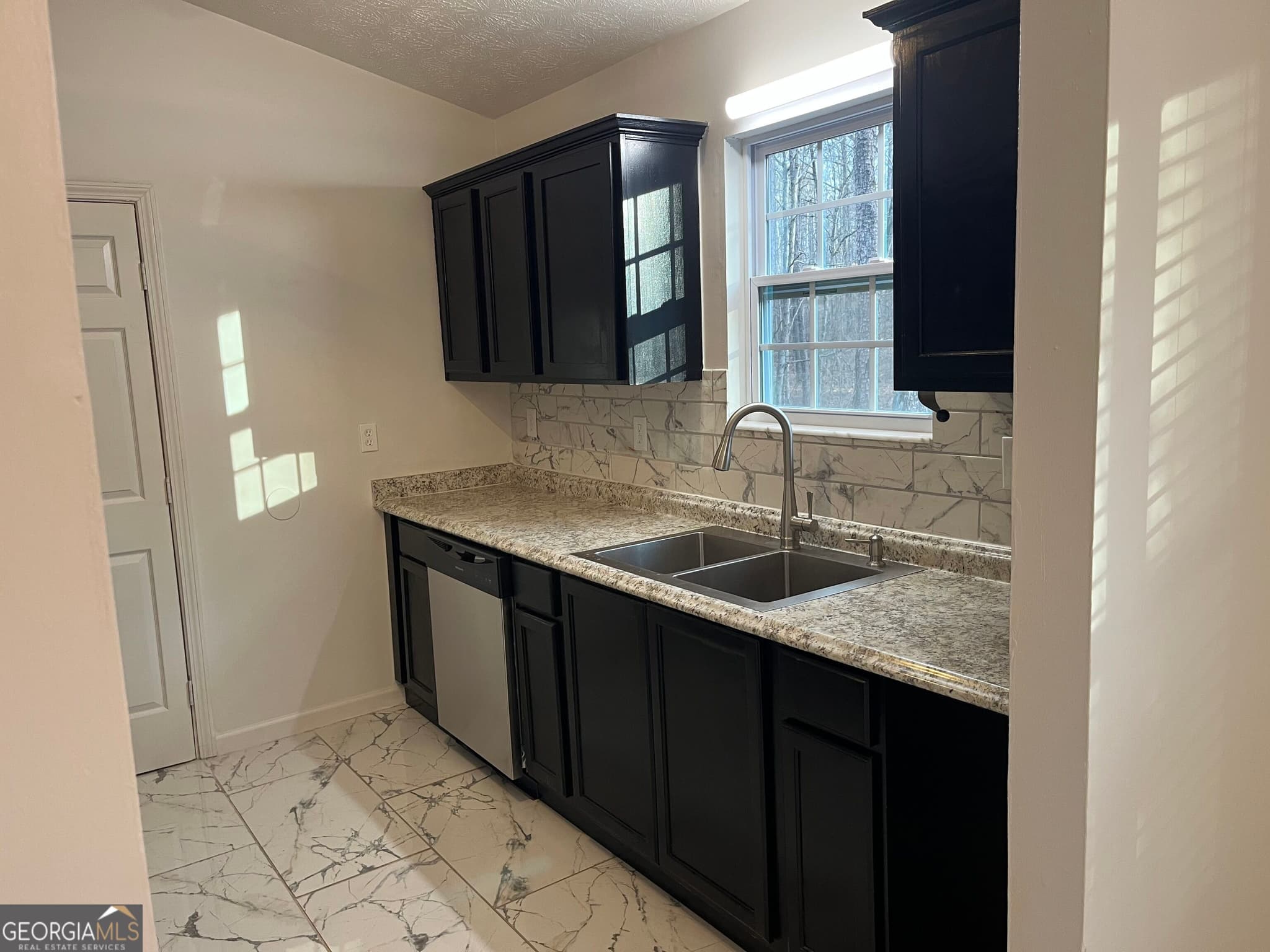 3 bedroom, 2 bathroom, 1,200 sq ft single family residence for rent at 507 Lakeshore Drive, Stockbridge, GA 30281 for $1,650 a month — photo 6