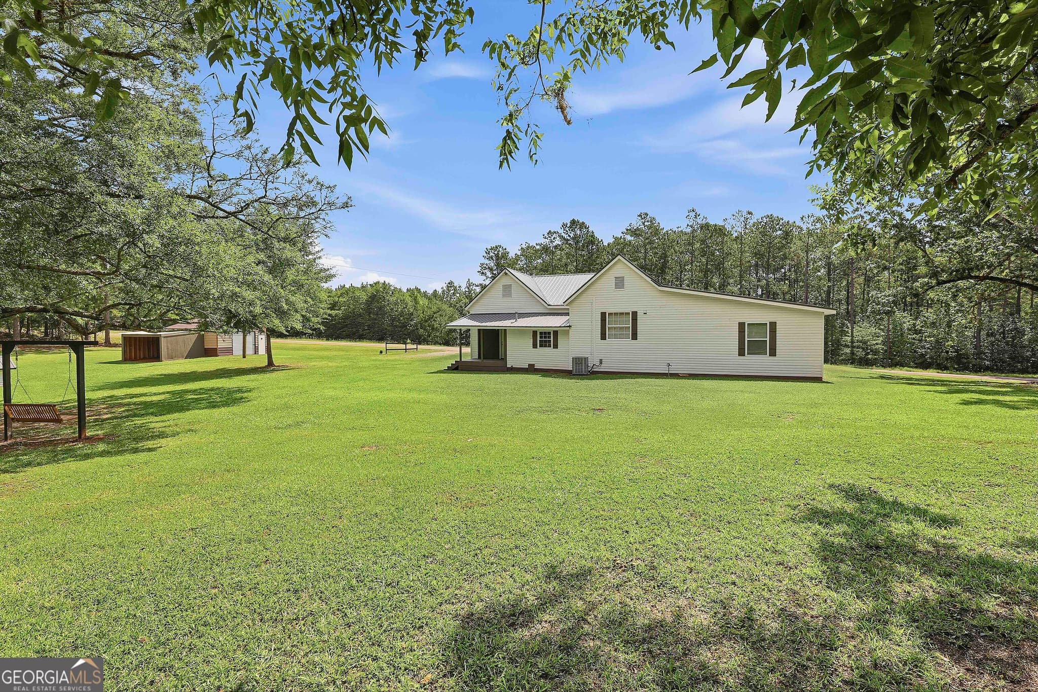 4 bedroom, 2 bathroom, 2,202 sq ft single family residence for sale at 1966 Owens Road, Woodbury, GA 30293 — photo 7