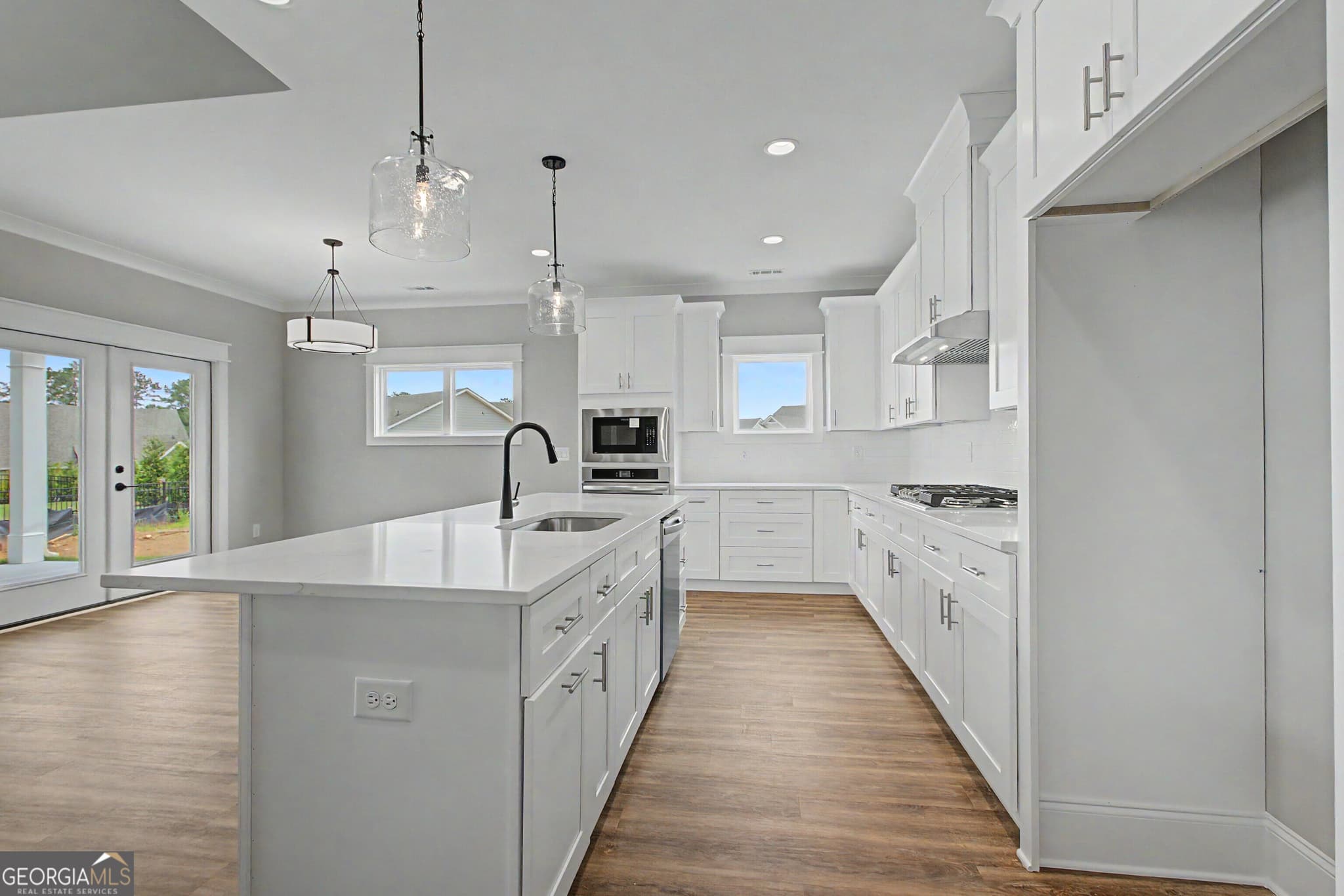 3 bedroom, 2 bathroom, 1,552 sq ft single family residence for sale at 100 Redhaven Drive, Senoia, GA 30276 — photo 6