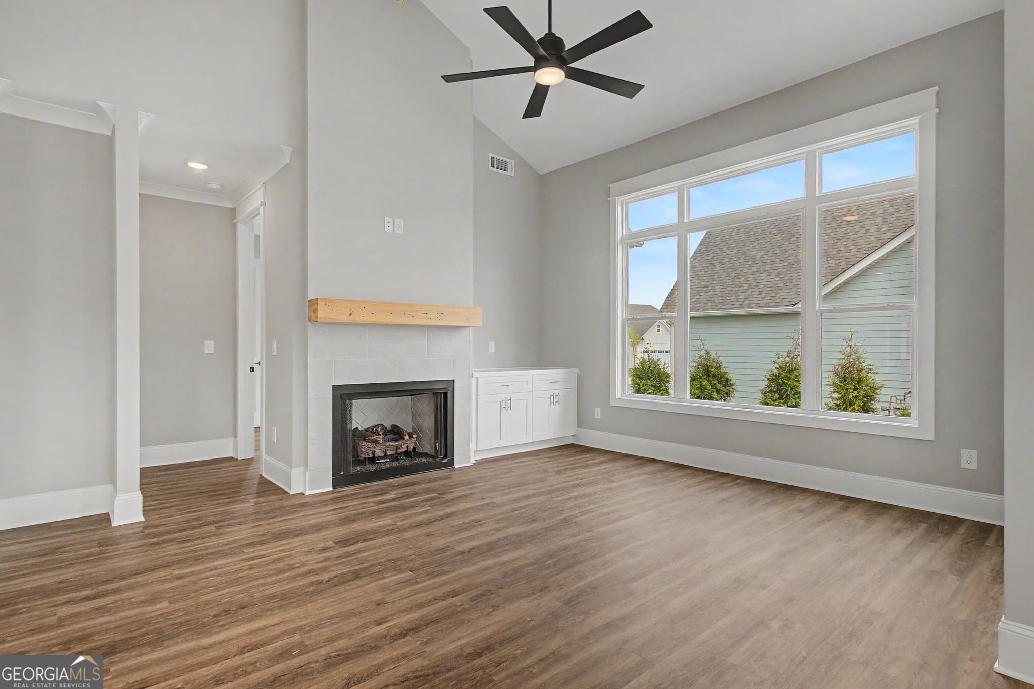 3 bedroom, 2 bathroom, 1,552 sq ft single family residence for sale at 100 Redhaven Drive, Senoia, GA 30276 — photo 10