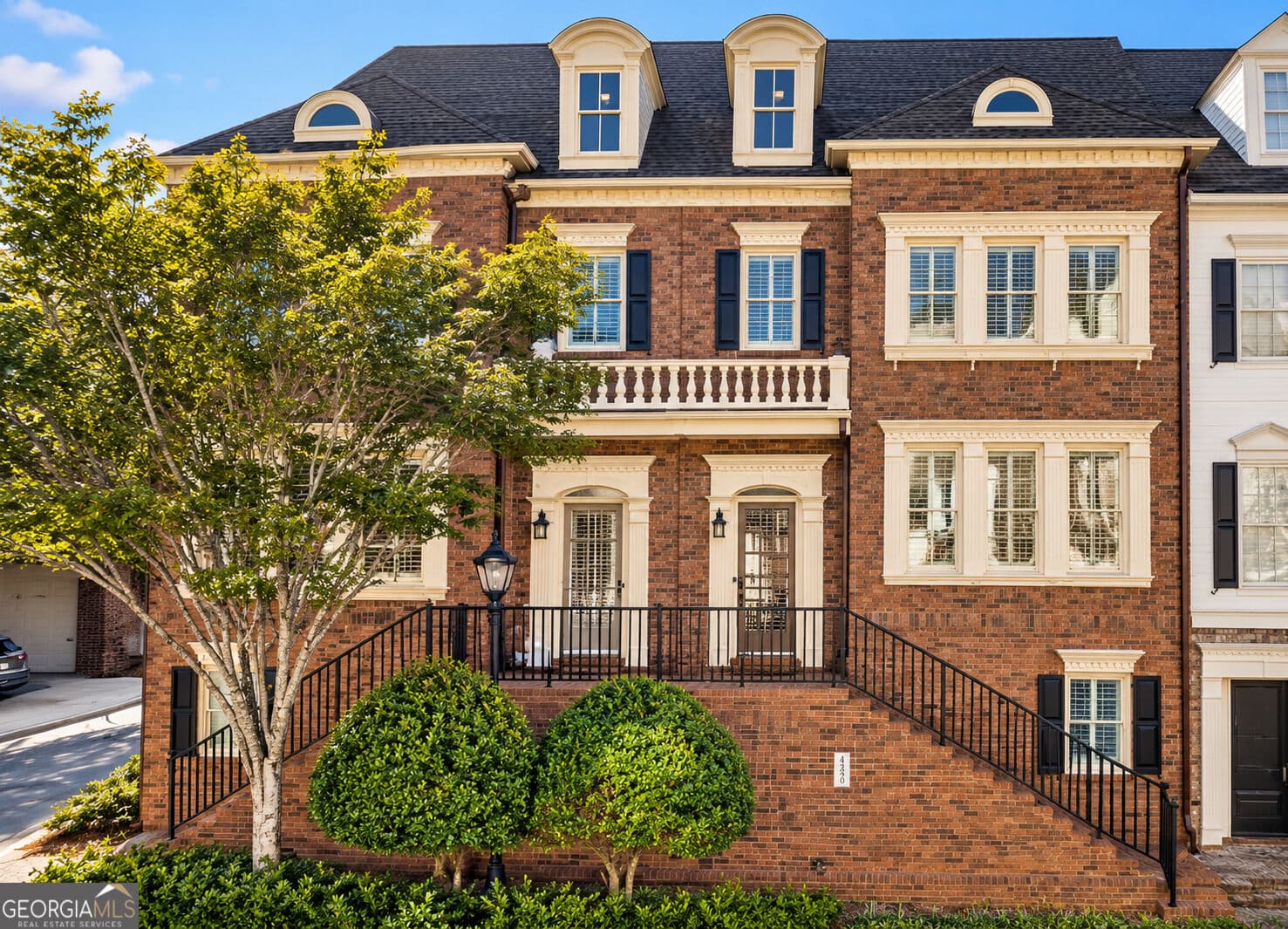 4 bedroom, 4.5 bathroom, 4,110 sq ft townhouse for sale at 4390 Bridgehaven Drive 11, Smyrna, GA 30080 — photo 1 of 59
