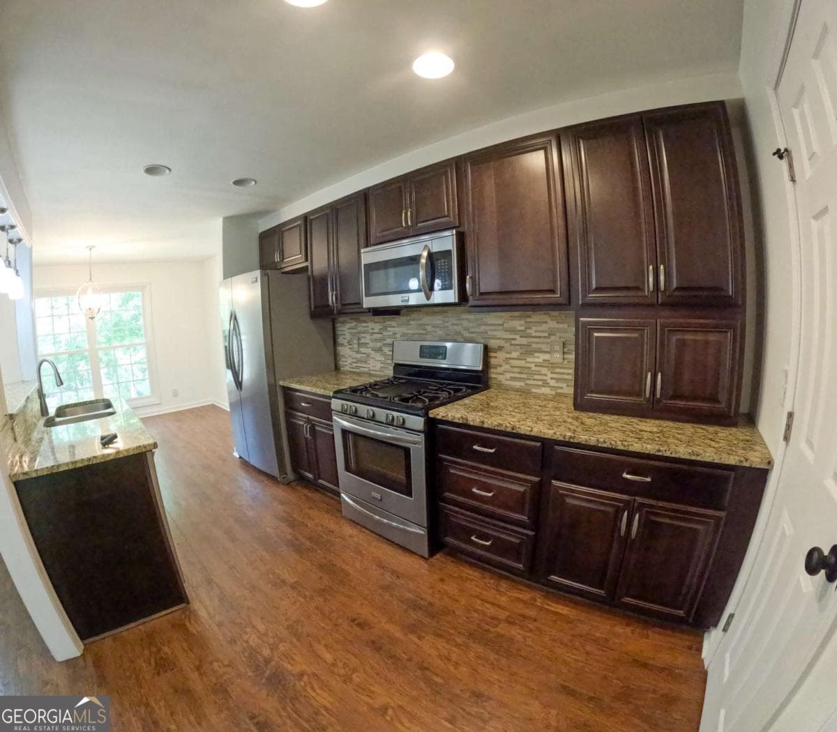 3 bedroom, 3.5 bathroom, 2,140 sq ft townhouse for rent at 705 Bridge Lane 705, Smyrna, GA 30082 for $2,975 a month — photo 6