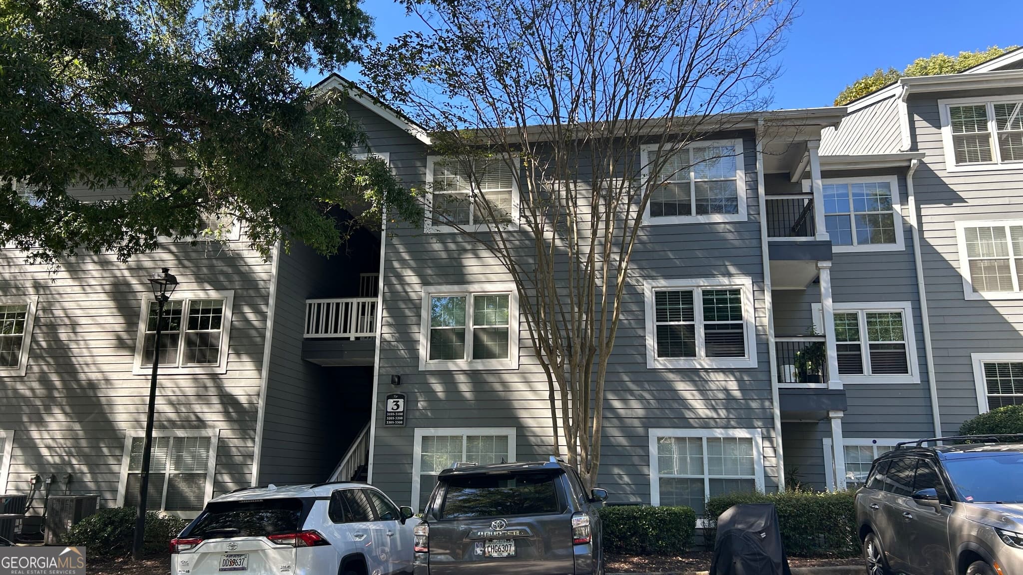 2 bedroom, 2 bathroom, 1,134 sq ft condominium for sale at 3307 Santa Fe Parkway, Atlanta, GA 30350 — photo 1 of 50