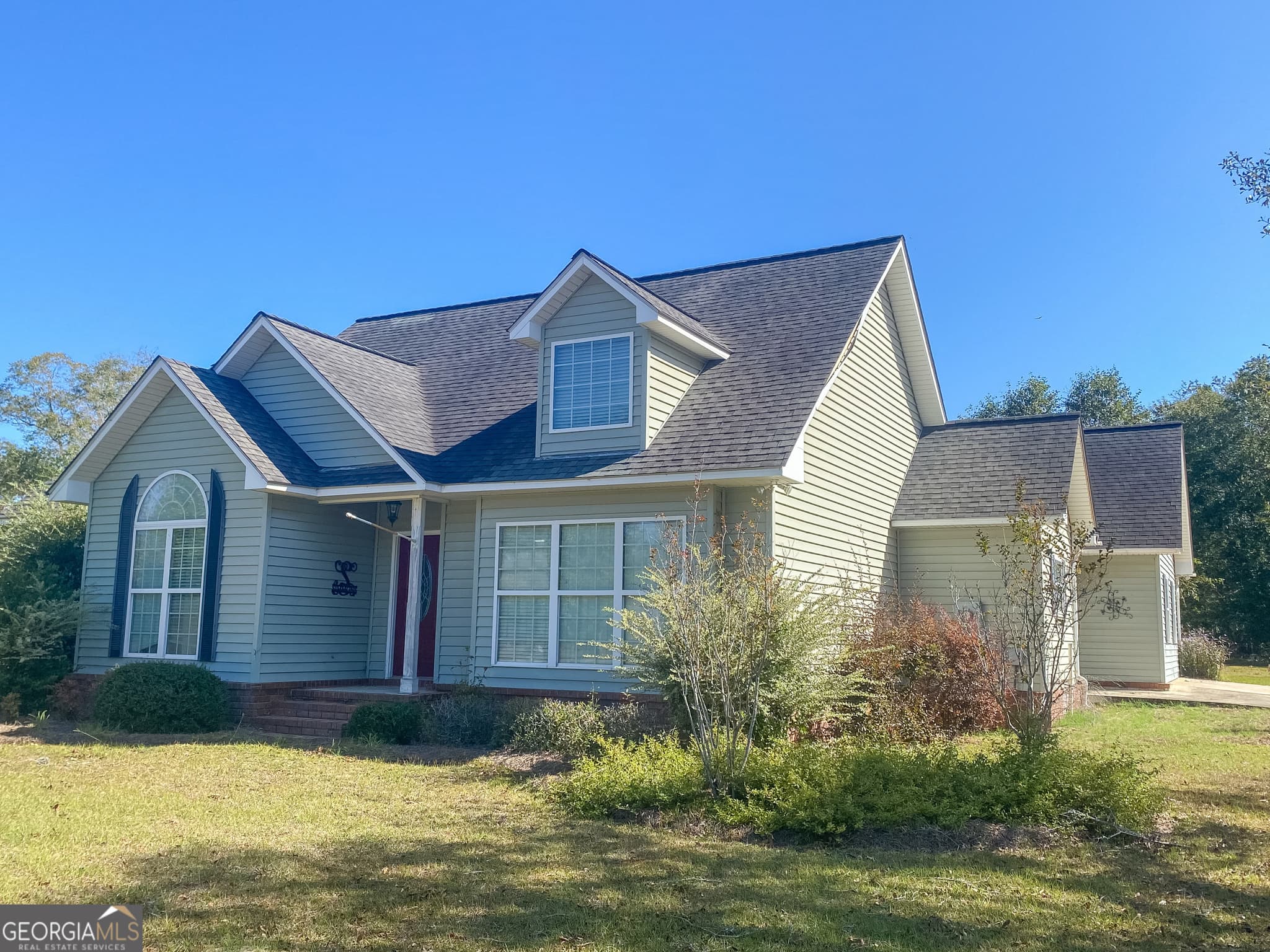 3 bedroom, 2.5 bathroom, 2,085 sq ft single family residence sold at 305 Windmill Road, Metter, GA 30439