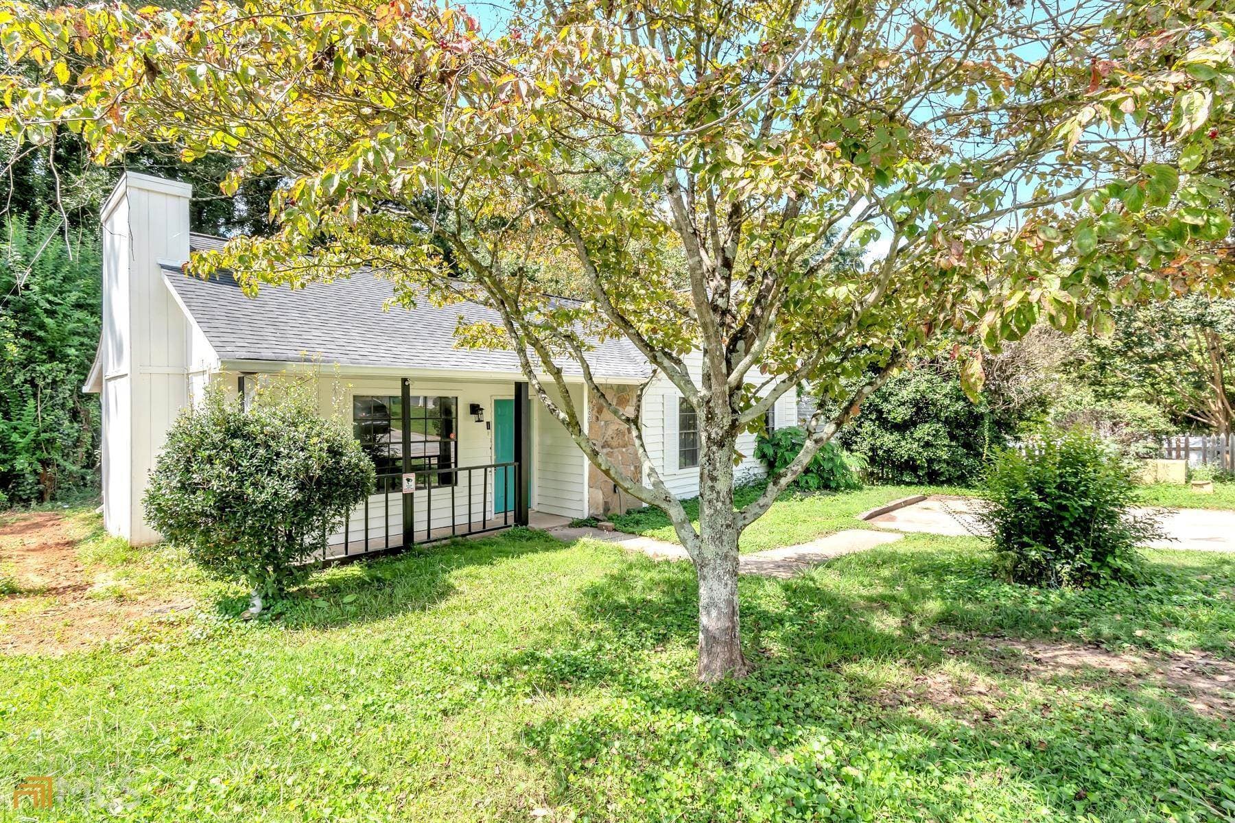 3 bedroom, 2 bathroom, 1,096 sq ft single family residence for rent at 800 Durham Crossing, Stone Mountain, GA 30083 for $1,445 a month — photo 2
