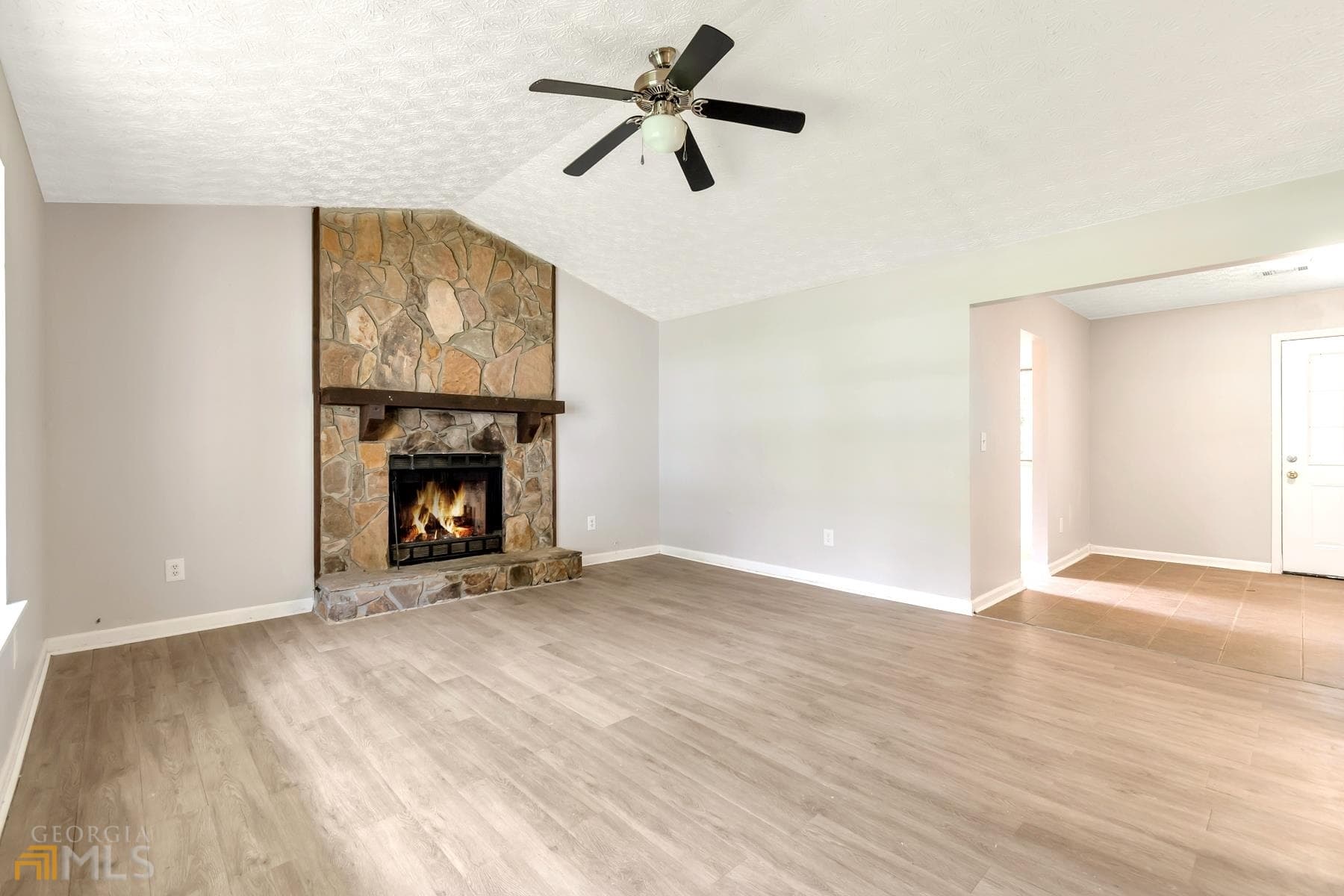 3 bedroom, 2 bathroom, 1,096 sq ft single family residence for rent at 800 Durham Crossing, Stone Mountain, GA 30083 for $1,445 a month — photo 3