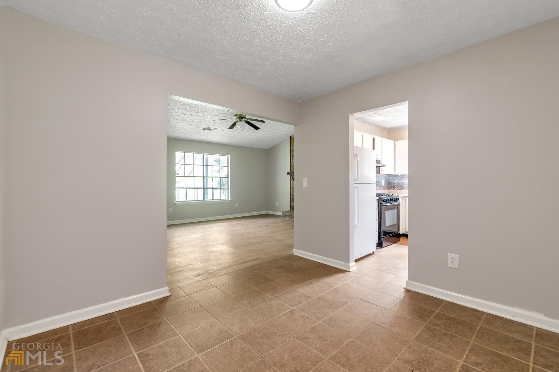 3 bedroom, 2 bathroom, 1,096 sq ft single family residence for rent at 800 Durham Crossing, Stone Mountain, GA 30083 for $1,445 a month — photo 5