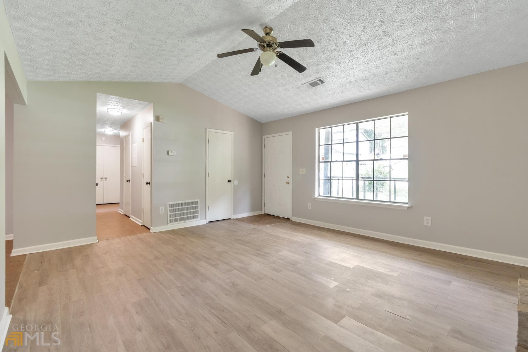 3 bedroom, 2 bathroom, 1,096 sq ft single family residence for rent at 800 Durham Crossing, Stone Mountain, GA 30083 for $1,445 a month — photo 4