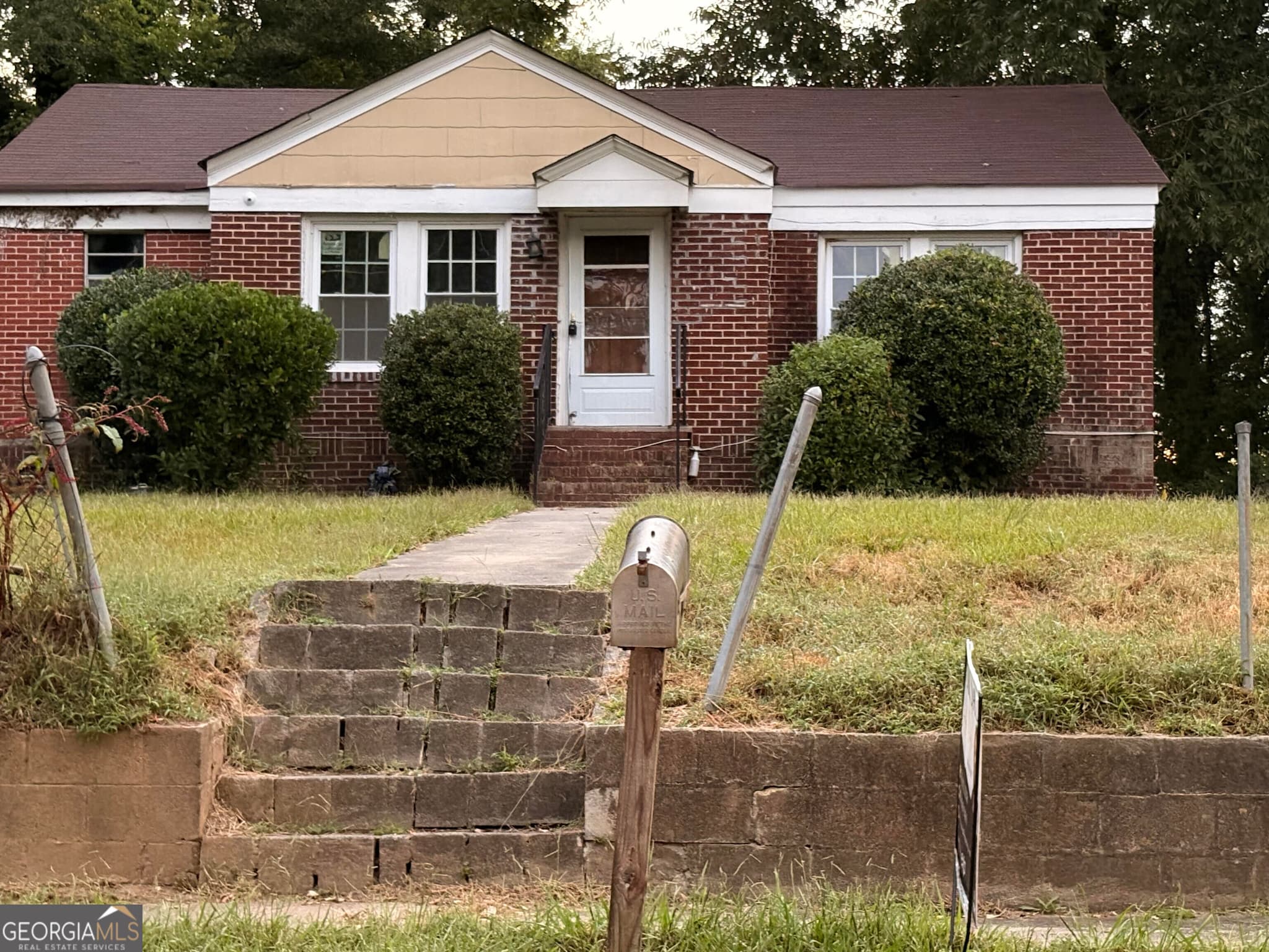 2 bedroom, 1 bathroom, 1,263 sq ft single family residence for sale at 212 Grady Avenue, Rome, GA 30161 — photo 1 of 1