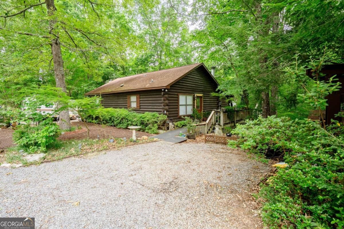 2 bedroom, 1.5 bathroom, 1,080 sq ft cabin,single family residence for sale at 12 Scott Drive, Ellijay, GA 30540 — photo 7