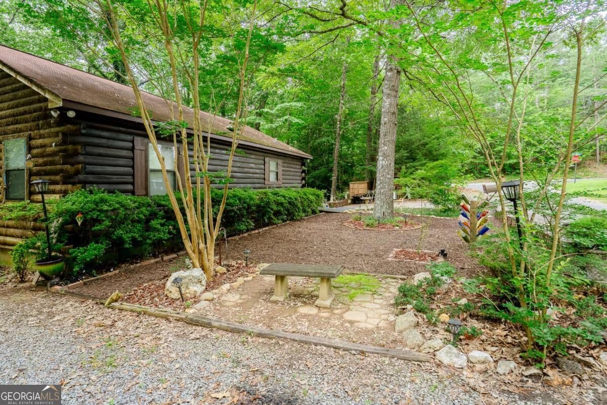 2 bedroom, 1.5 bathroom, 1,080 sq ft cabin,single family residence for sale at 12 Scott Drive, Ellijay, GA 30540 — photo 3