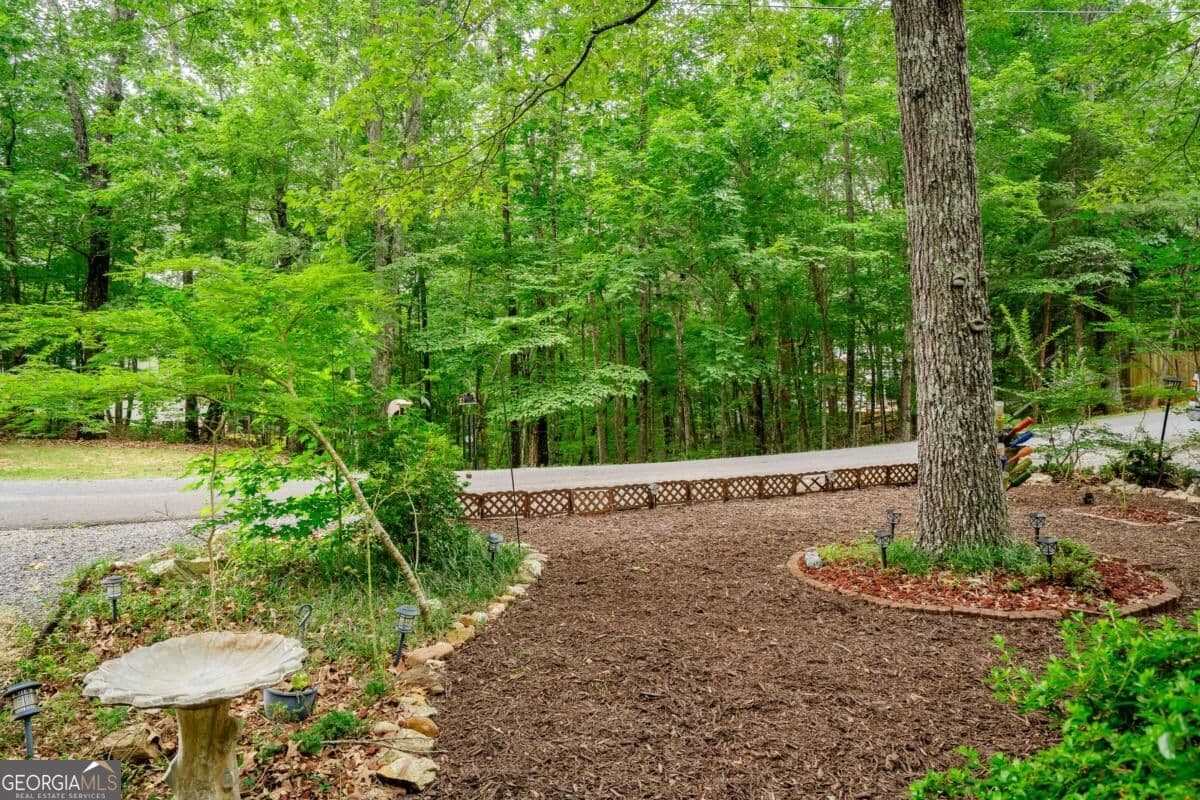2 bedroom, 1.5 bathroom, 1,080 sq ft cabin,single family residence for sale at 12 Scott Drive, Ellijay, GA 30540 — photo 4