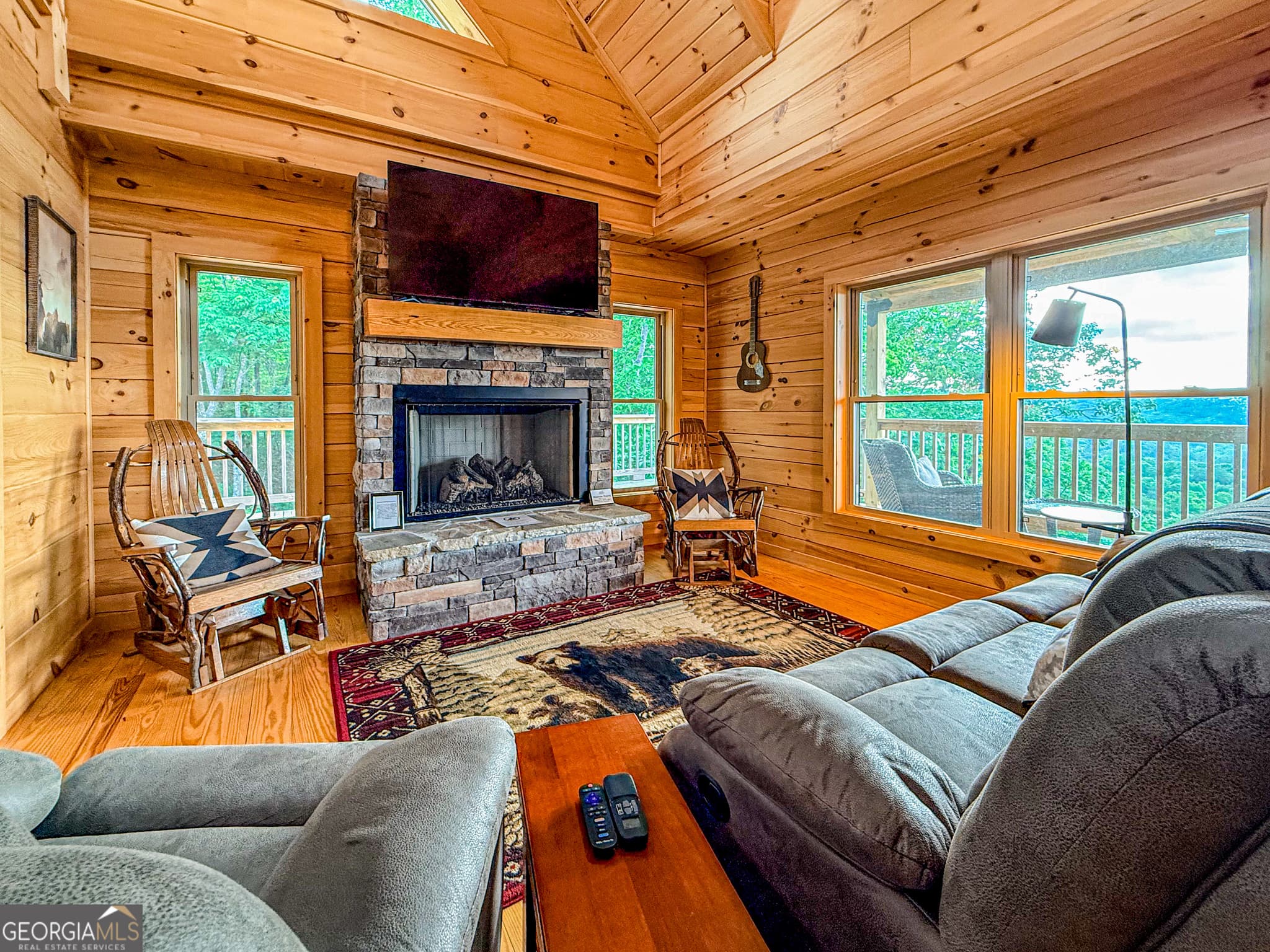 3 bedroom, 3 bathroom, 1,693 sq ft cabin,single family residence for sale at 216 Eagle Talon Trail, Sautee Nacoochee, GA 30571 — photo 6