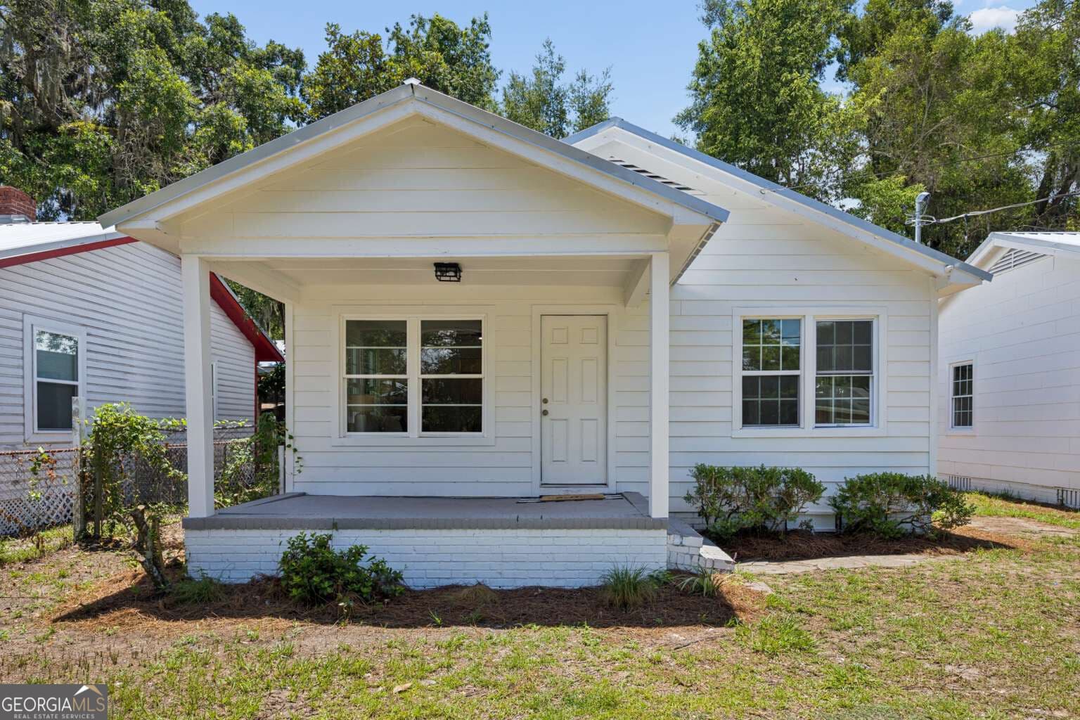 2 bedroom, 1 bathroom, 900 sq ft single family residence for sale at 804 P Street, Brunswick, GA 31520