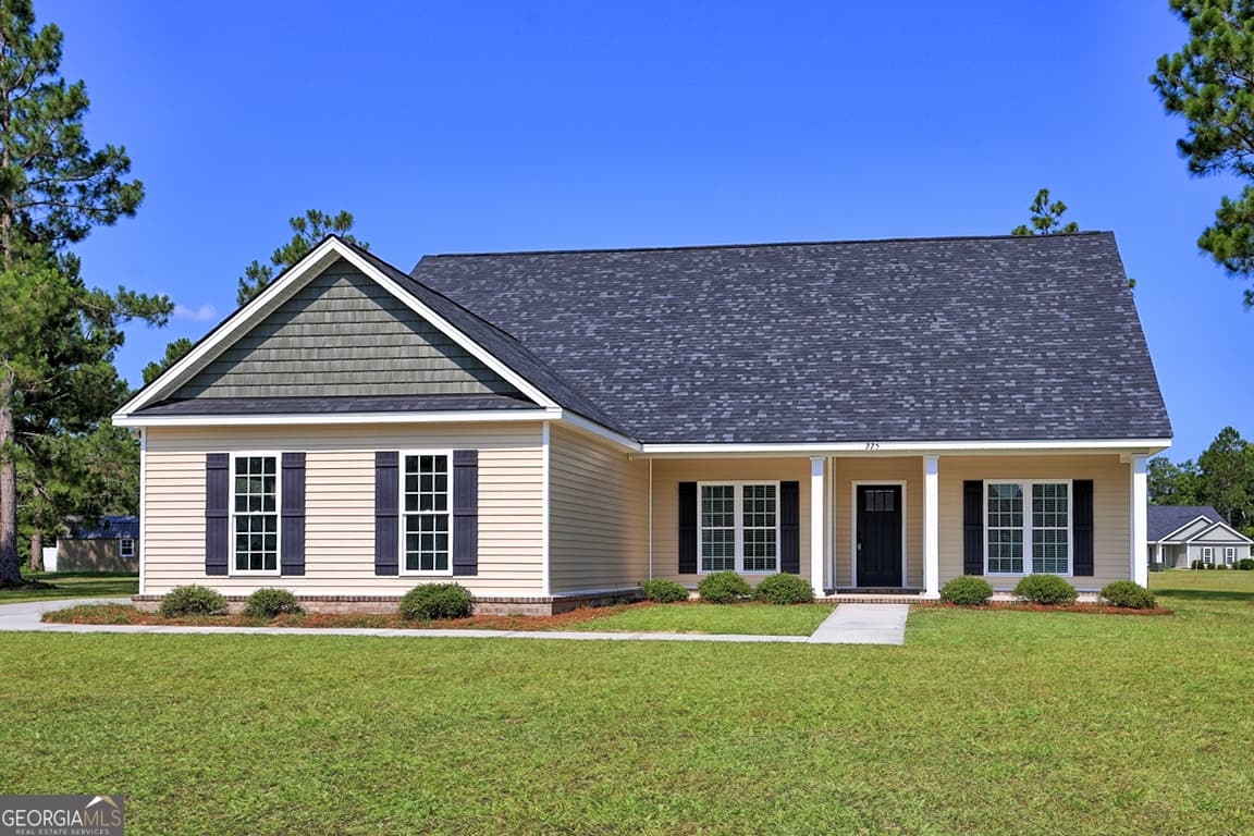 4 bedroom, 3 bathroom, 2,400 sq ft single family residence sold at 225 Alcovy Circle, Ellabell, GA 31308