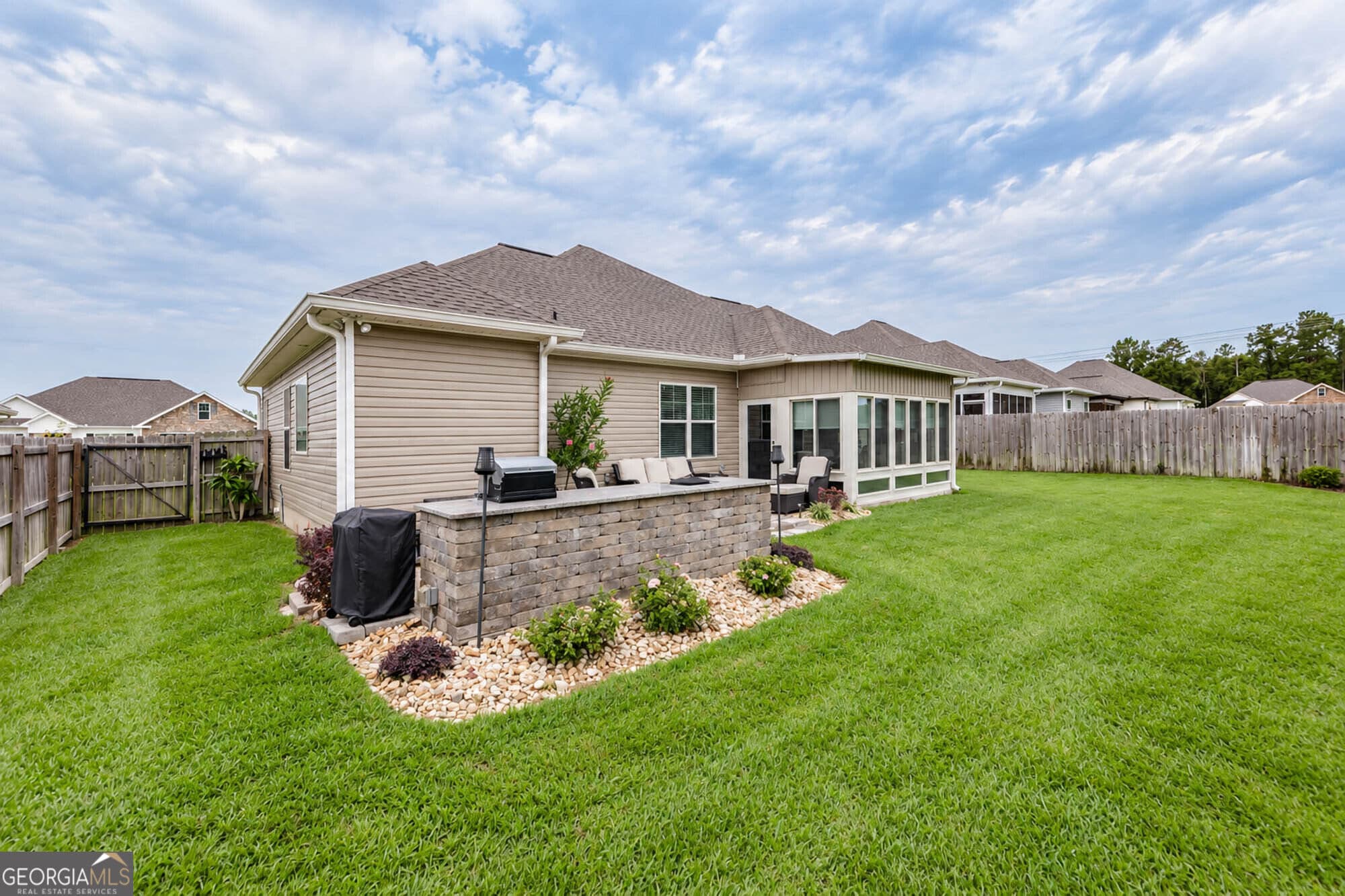 3 bedroom, 2 bathroom, 1,859 sq ft single family residence for sale at 107 Wynchase Lane, Bonaire, GA 31005 — photo 6