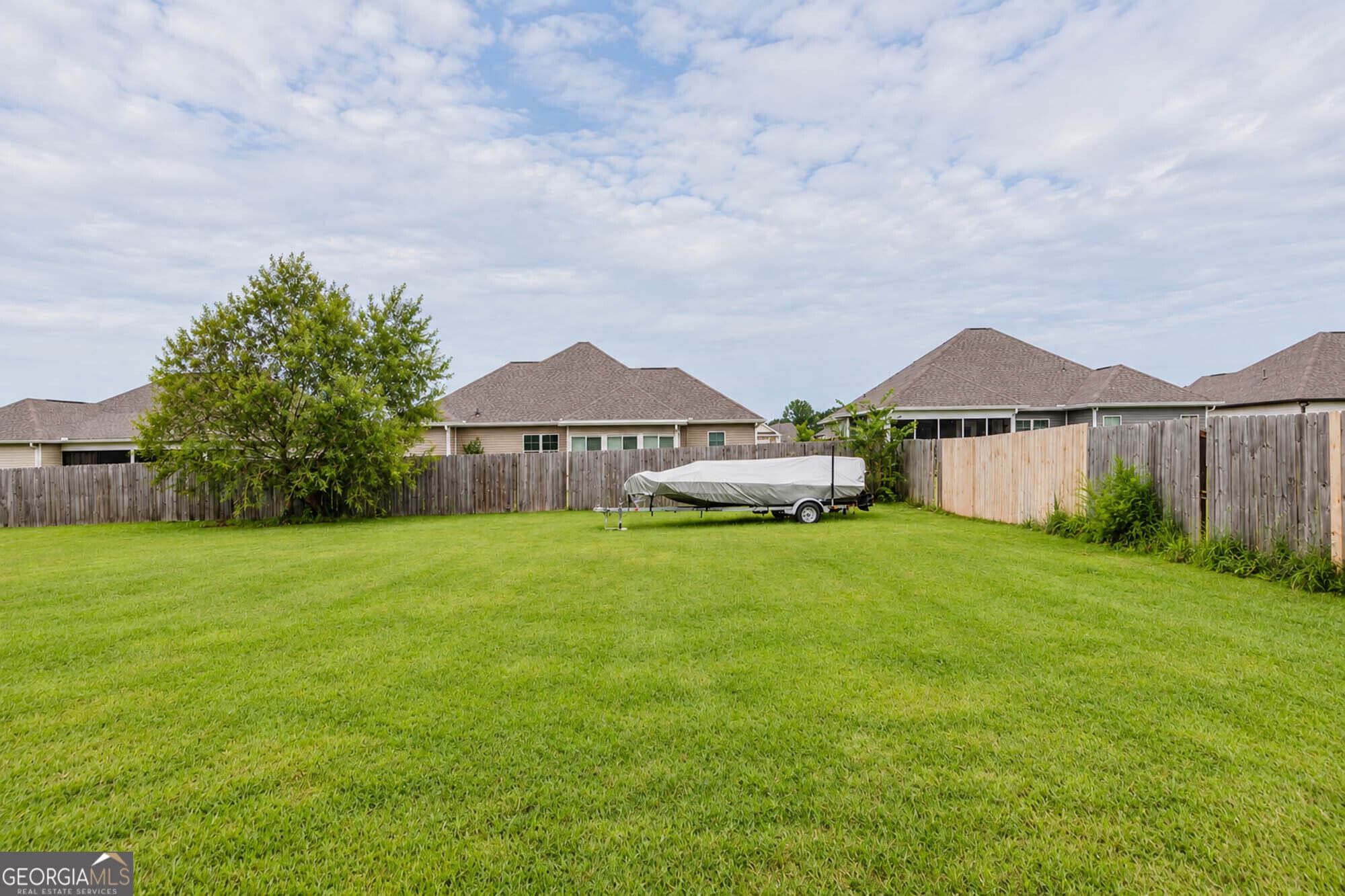 3 bedroom, 2 bathroom, 1,859 sq ft single family residence for sale at 107 Wynchase Lane, Bonaire, GA 31005 — photo 3