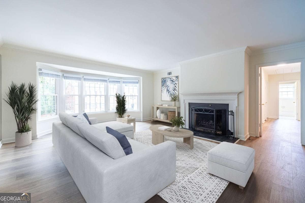 3 bedroom, 2 bathroom, 1,452 sq ft condominium for sale at 2363 Henderson Mill Road 7, Atlanta, GA 30345 — photo 2