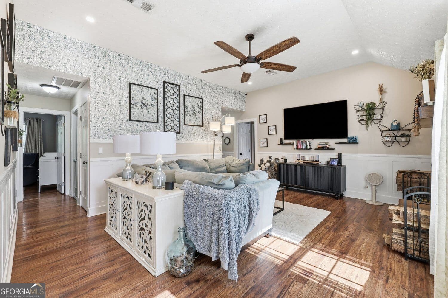 3 bedroom, 2 bathroom, 1,229 sq ft single family residence for sale at 44 Oakmont Drive, Cleveland, GA 30528 — photo 9